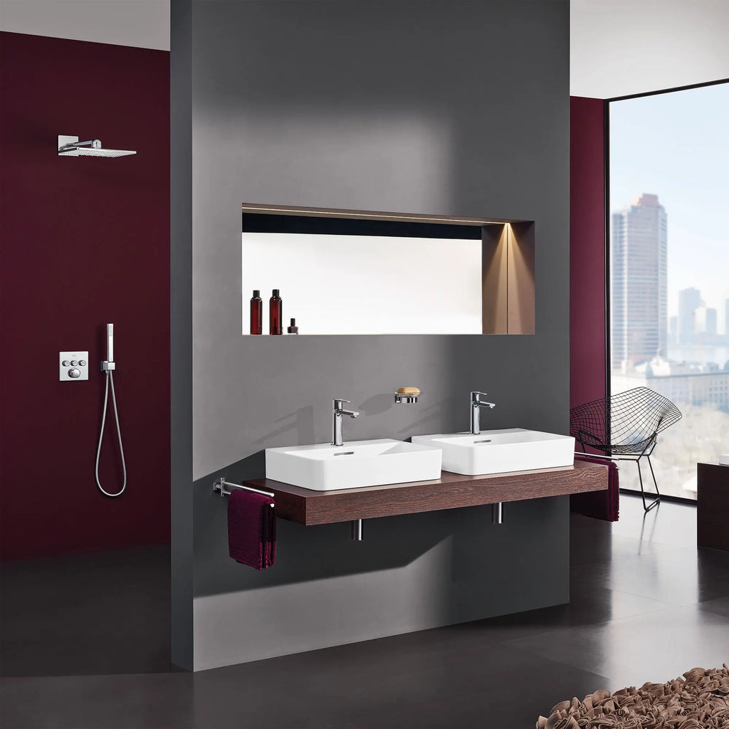 230  Shower Head, 9" - 1 Spray, 2.5 gpm