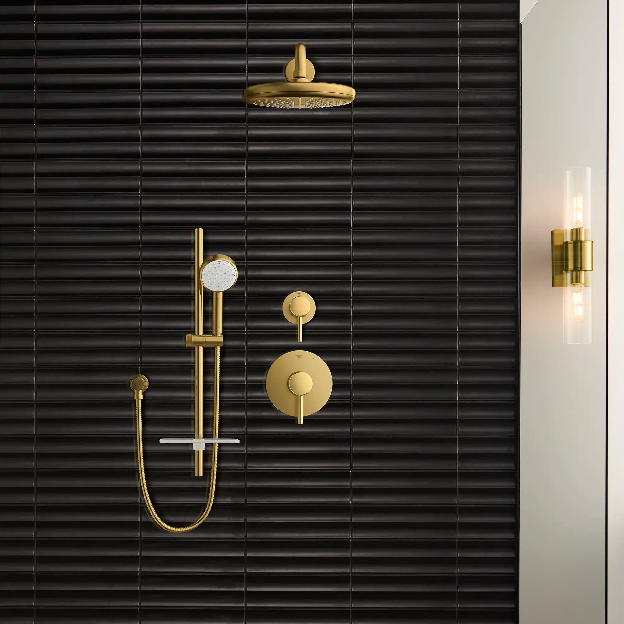 210 Shower Head, 8" - 1 Spray, 1.75 GPM (6.6 L/min)