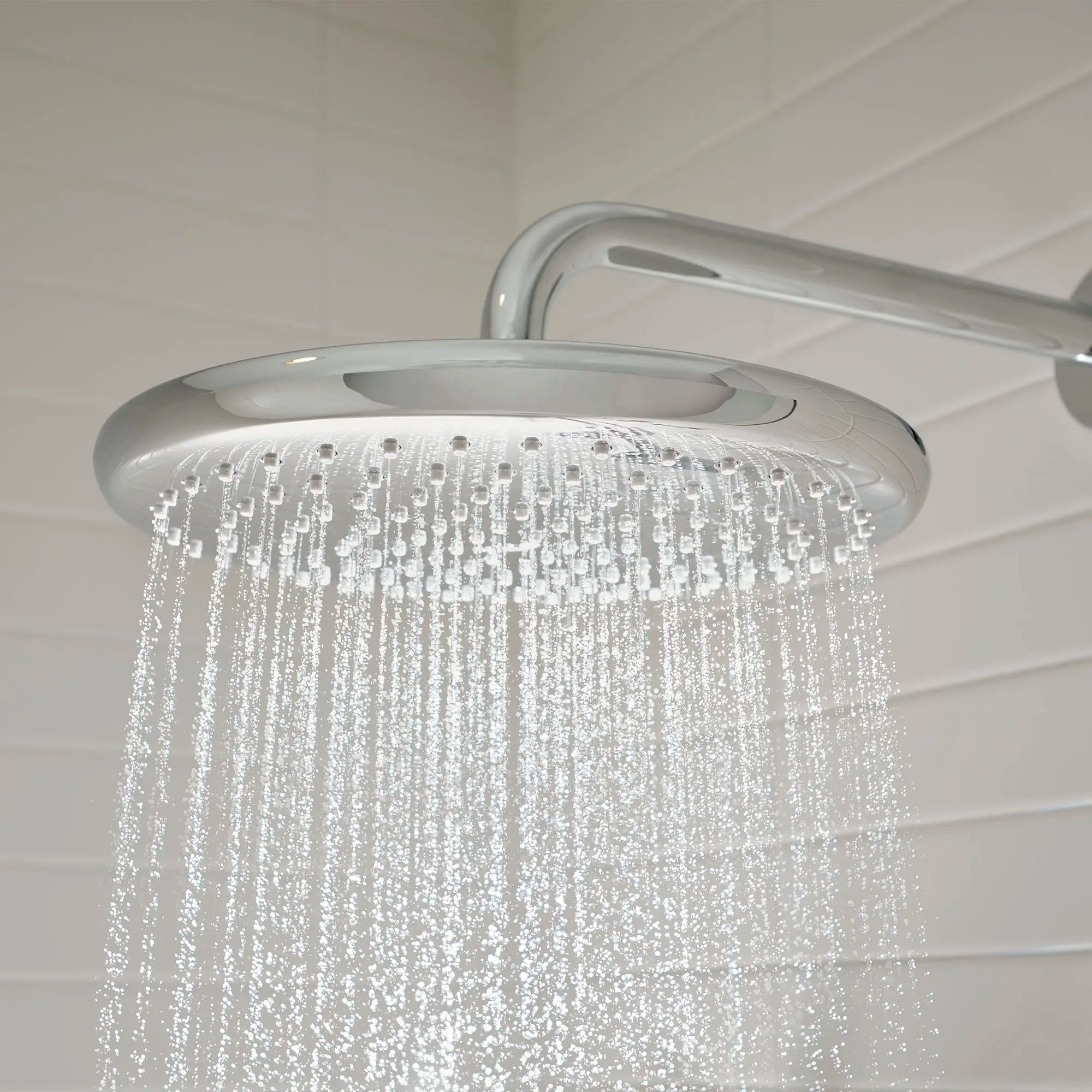 250 Rain Shower Head, 9 7?8" - 1 Spray, 1.75 GPM (6.6 L/min)