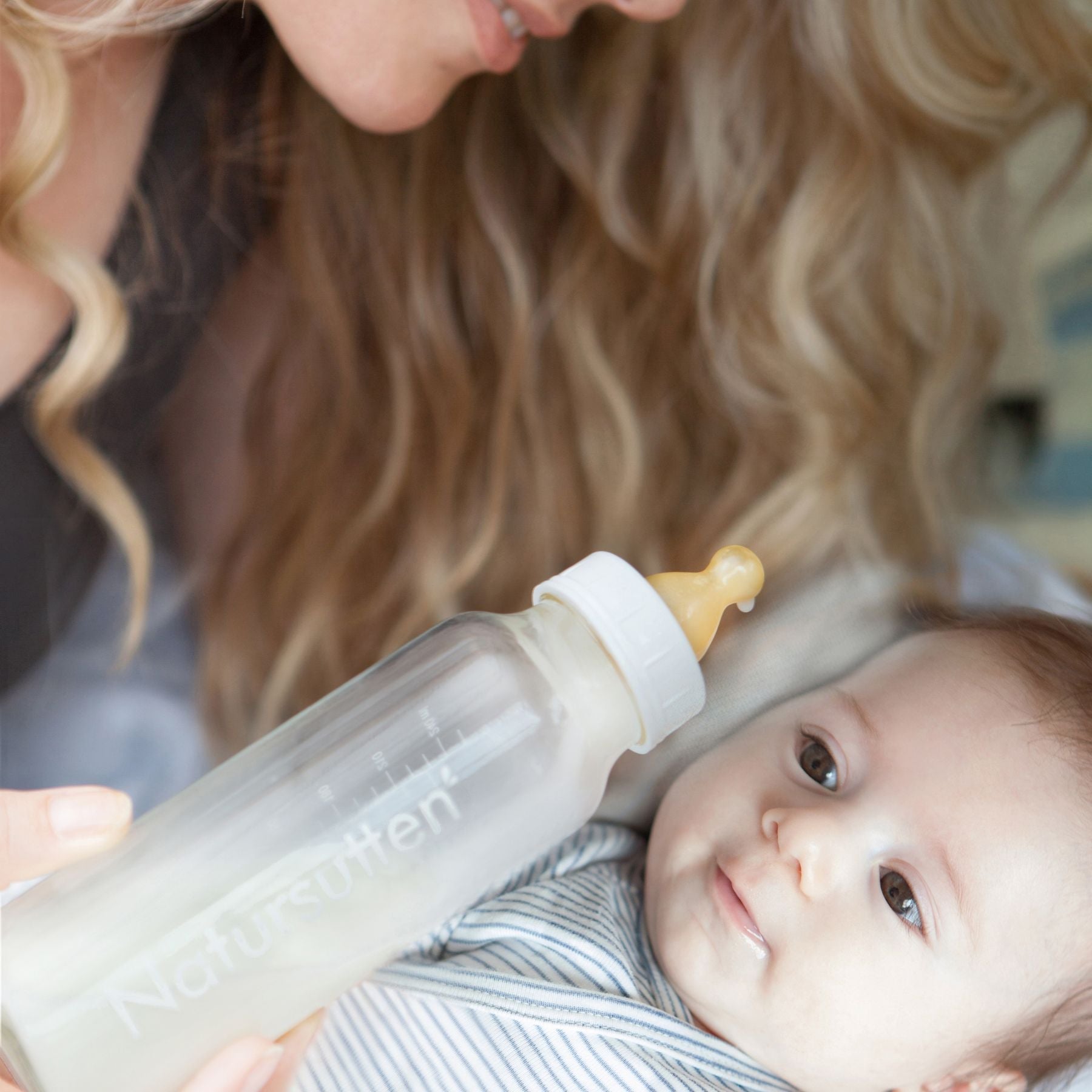 Set of Two Natursutten Glass Baby Bottles (S,L)